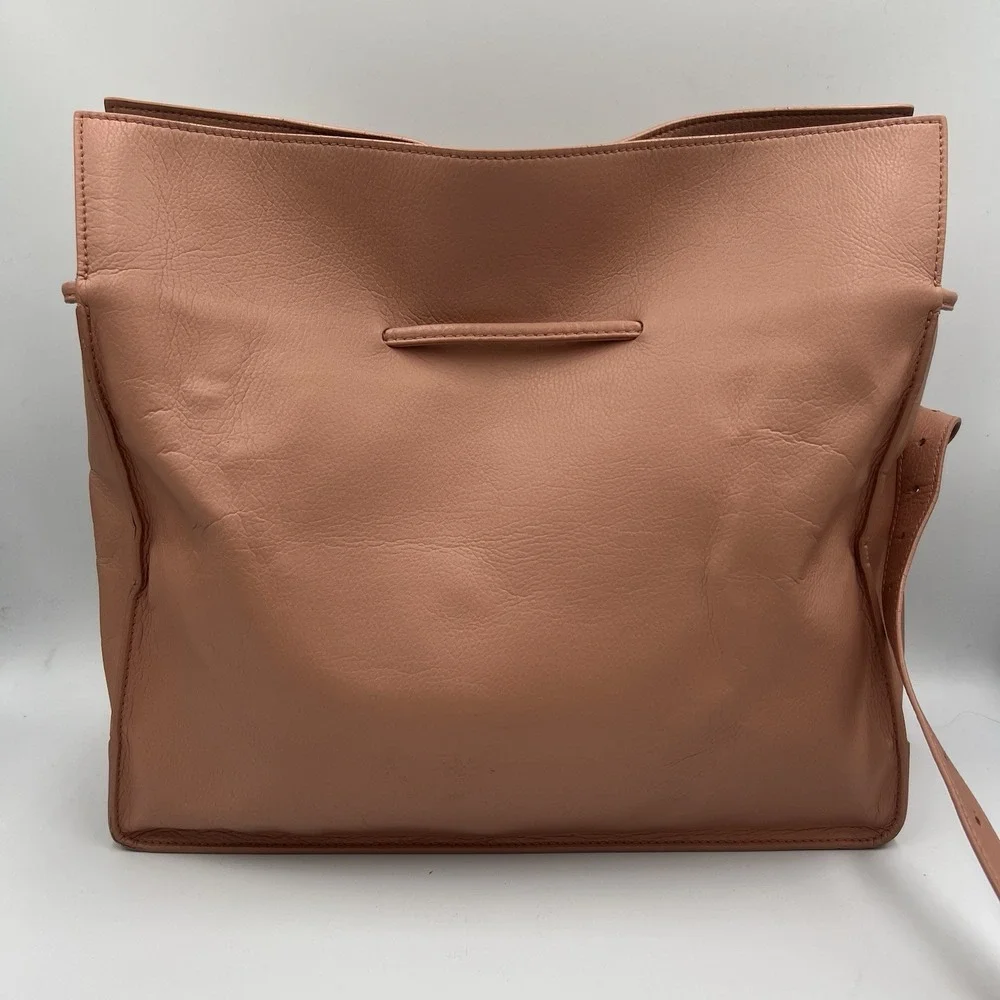 Von Holzhausen‎ Vegan Leather Bucket Tote w/ Magnet Closure Handbag Light Brown